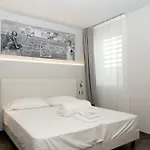 M-apphotel